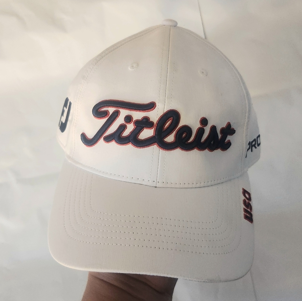 Titleist FJ Stars and stripes tour performance USA Golf Hat Cap New with Tags